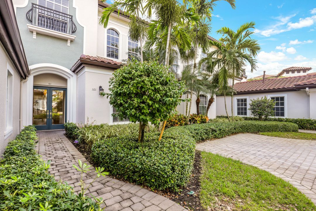 28570 Calabria Ct #101, Naples, FL 34110