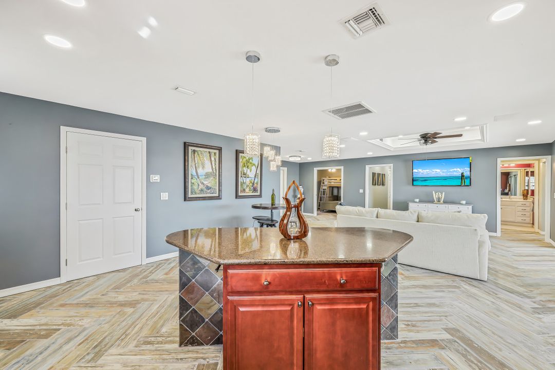 508 Cape Coral Pkwy W, Cape Coral, FL 33914