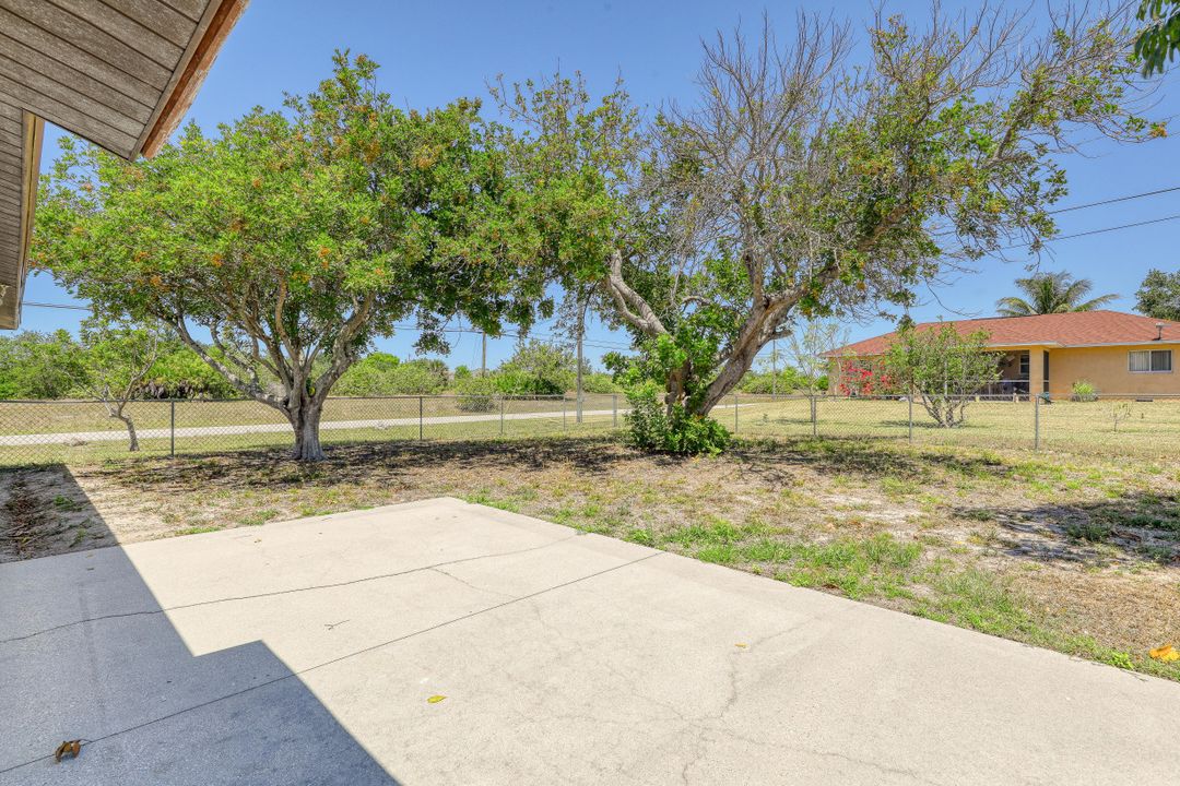 1321 NE 17th St, Cape Coral, FL 33909