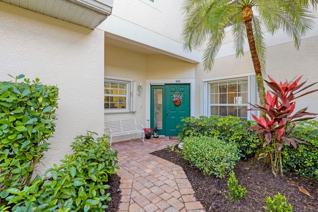 5650 Northboro Dr #101, Naples, FL 34110