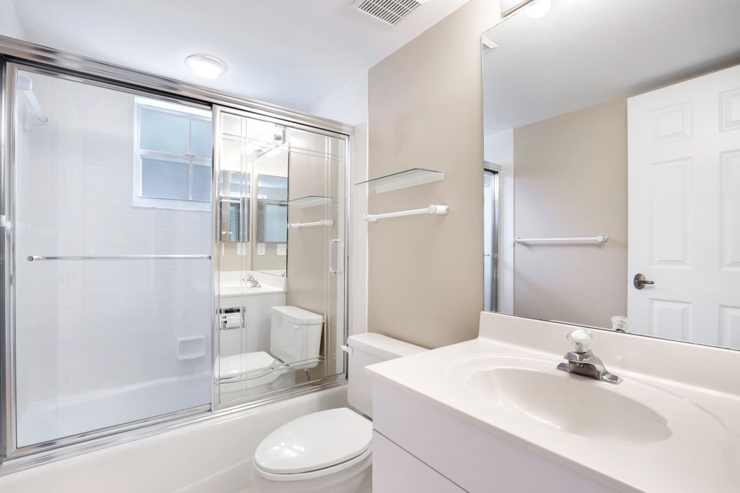 5635 Turtle Bay Dr #12, Naples, FL 34108