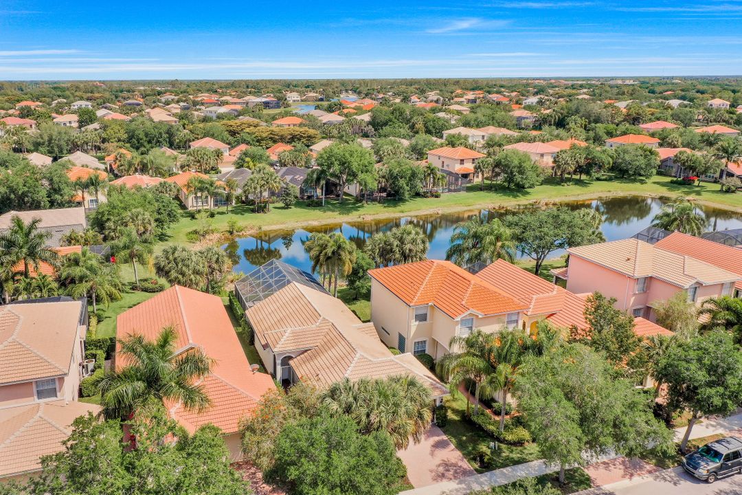 1622 Triangle Palm Terrace, Naples, FL 34119