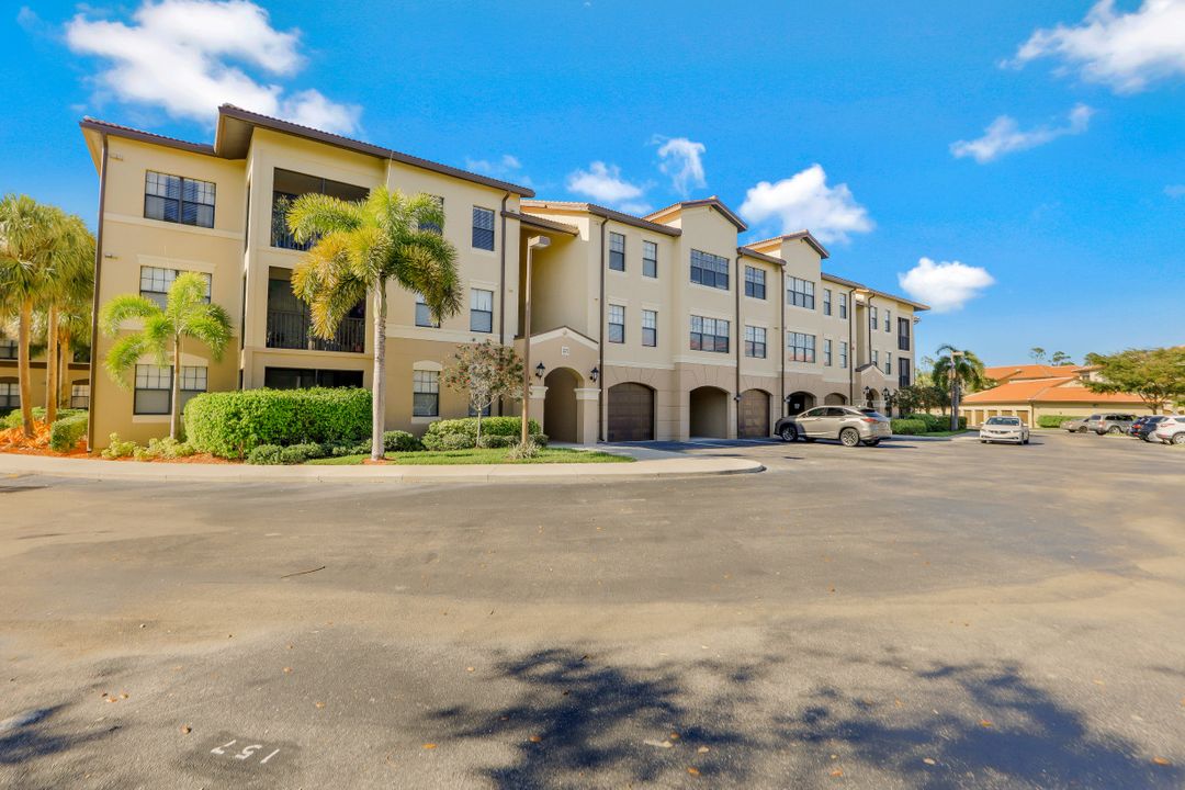 12970 Positano Cir #102, Naples, FL 34105