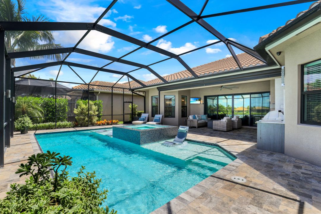 4383 Caldera Cir, Naples, FL 34119