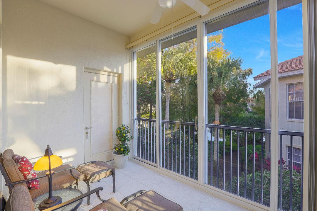 1090 Egrets Walk Cir #202, Naples, FL 34108