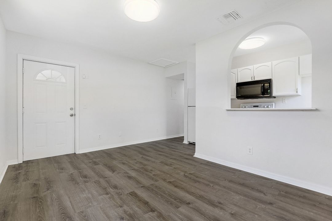 4953 Viceroy St #1 & 4, Cape Coral, FL 33904