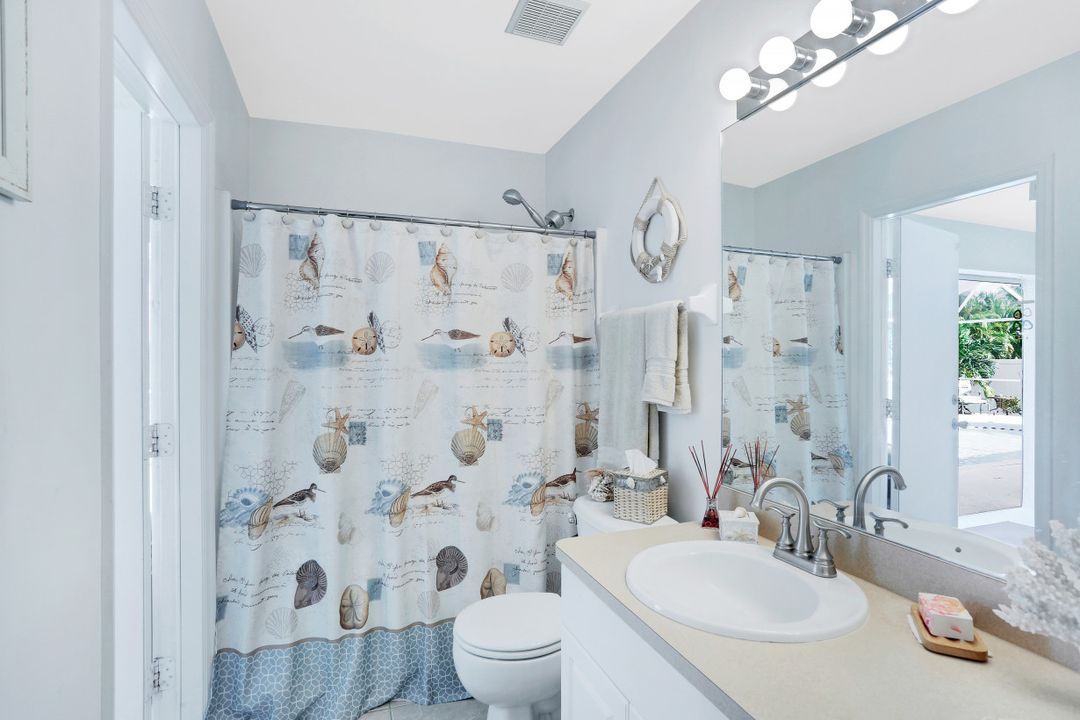 321 NE 10th Terrace, Cape Coral, FL 33909