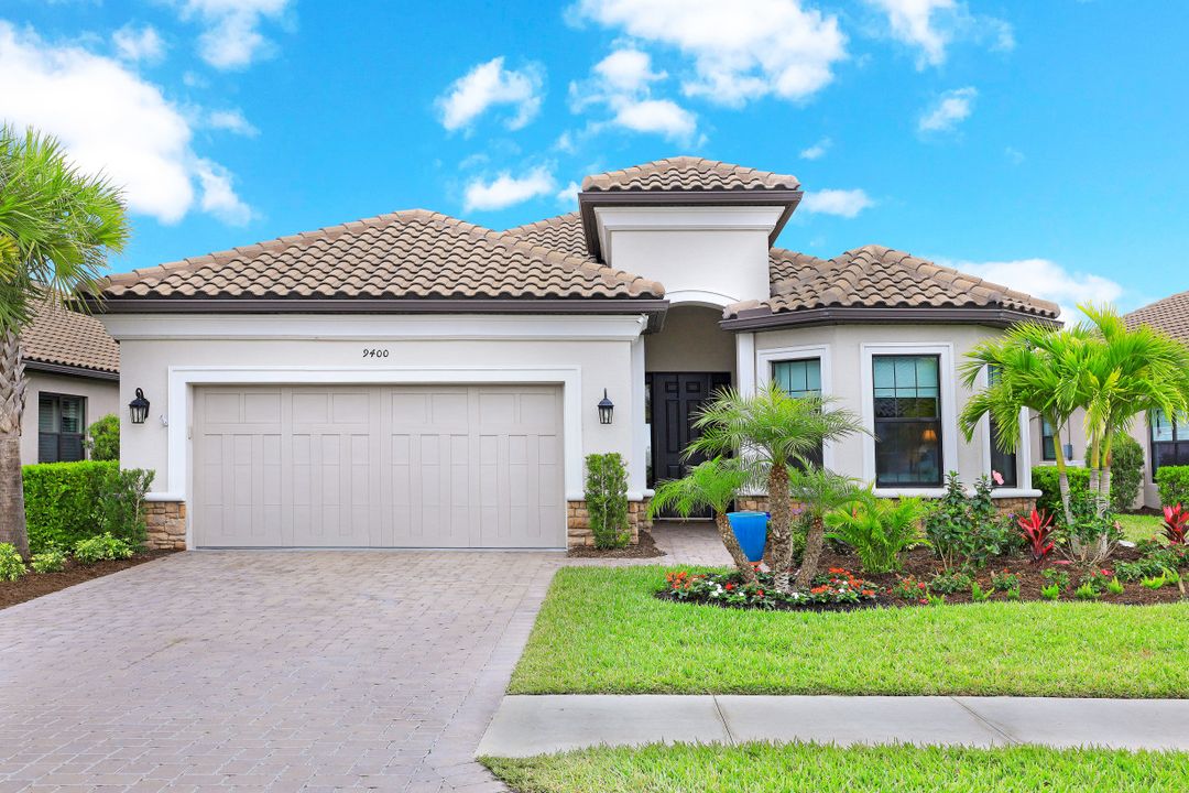 9400 Montelanico Loop, Naples, FL 34119
