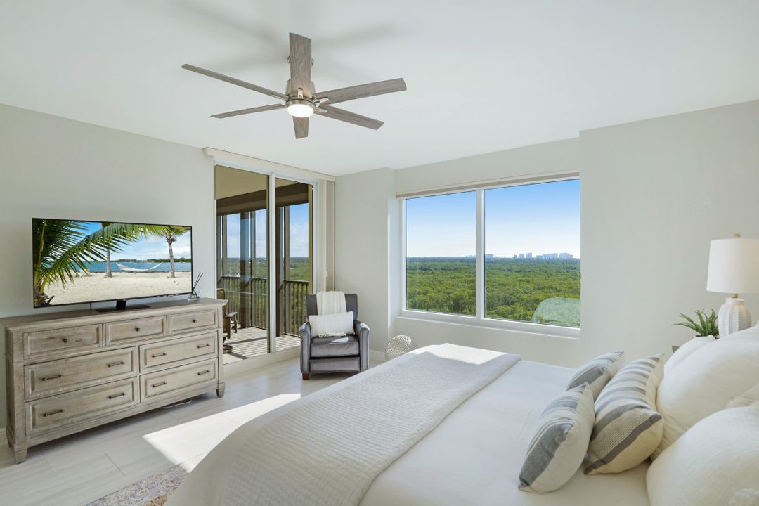 445 Cove Tower Dr #902, Naples, FL 34110