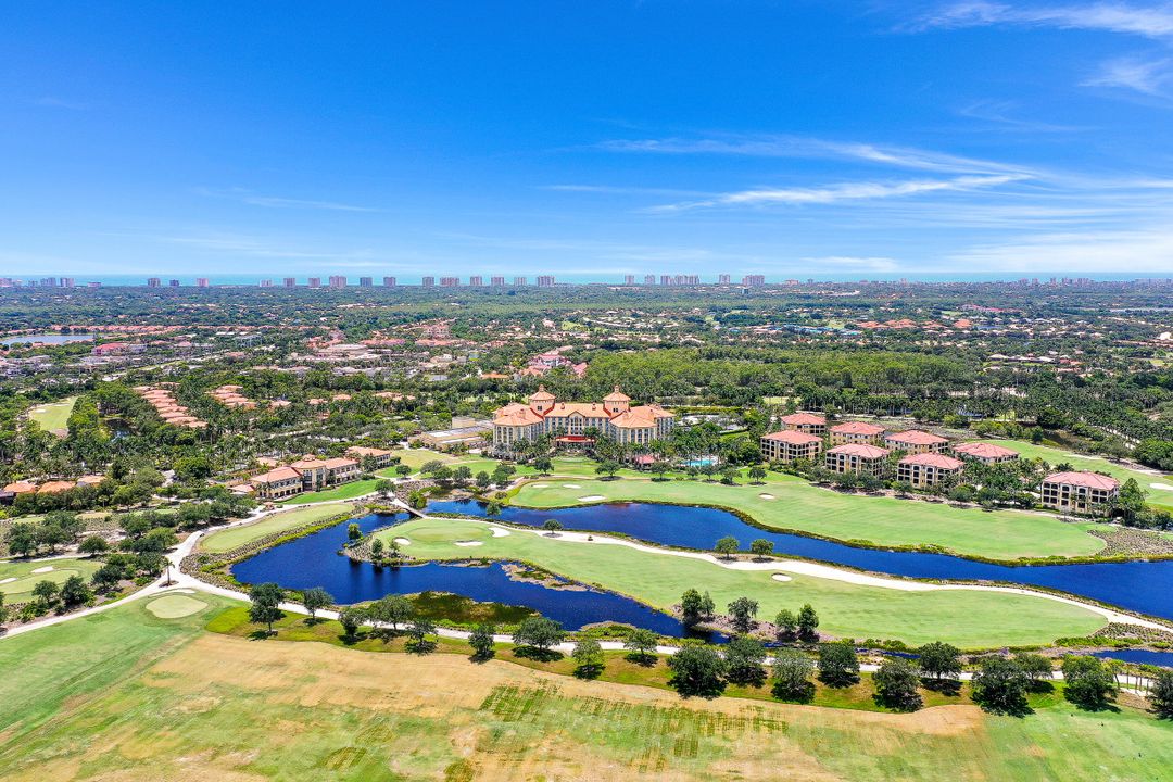 2738 Tiburon Blvd E #B-406, Naples, FL 34109