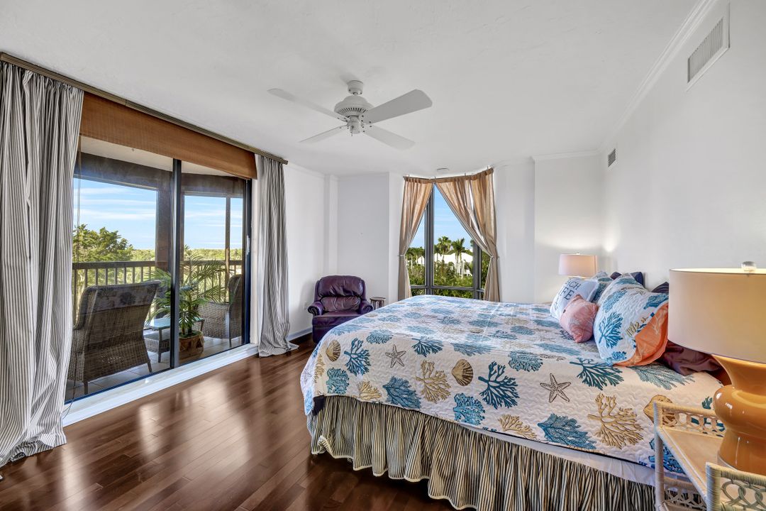 6075 Pelican Bay Blvd #406, Naples, FL 34108