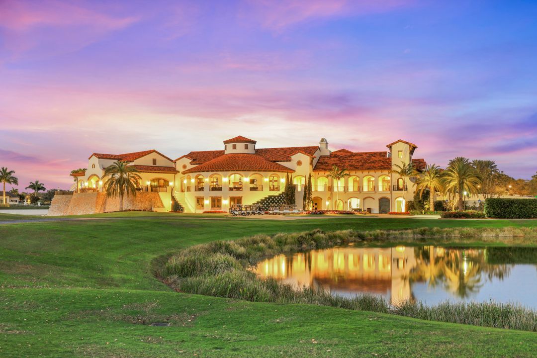 16439 Seneca Way, Naples, FL 34110