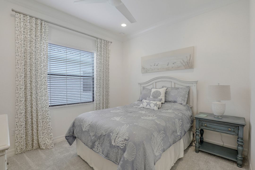 13395 Silktail Dr, Naples, FL 34109