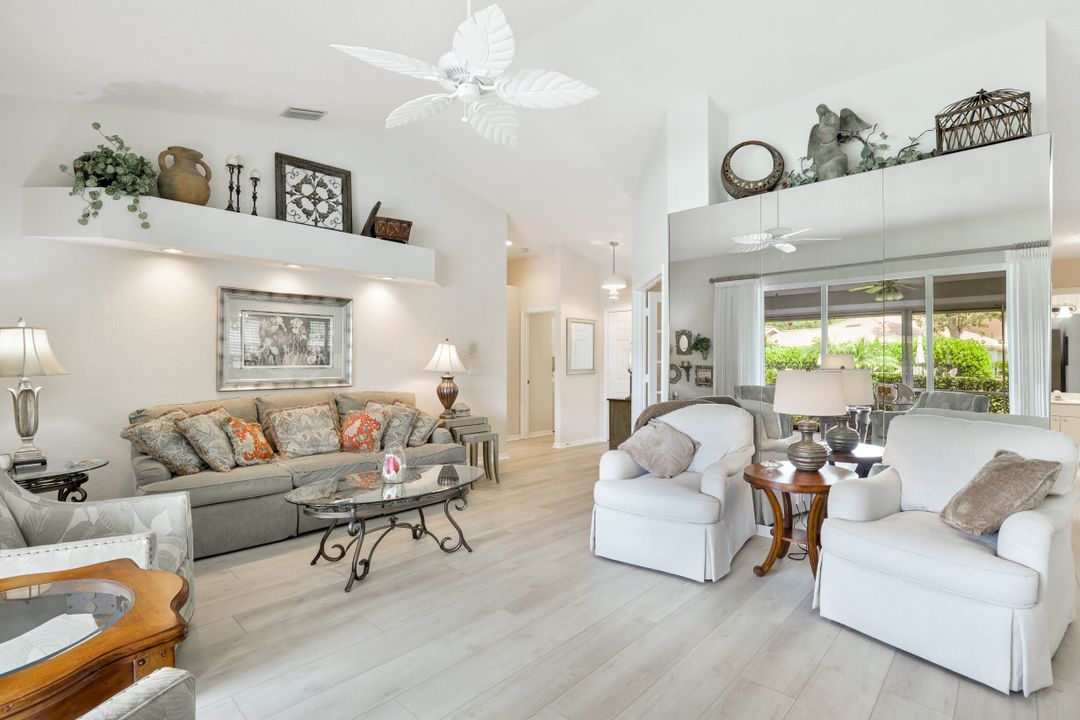 290 Emerald Bay Cir #L-2, Naples, FL 34110