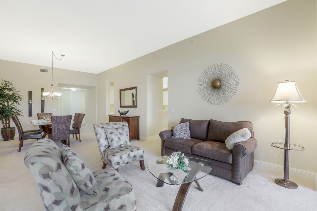 9205 Museo Cir #103, Naples, FL 34114