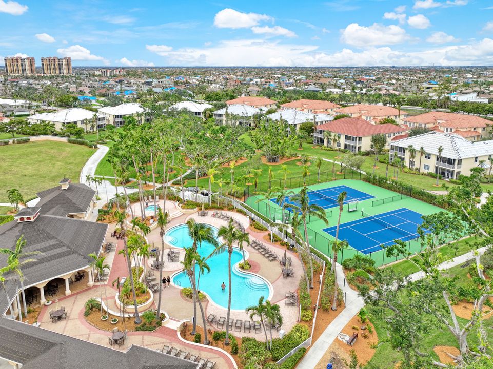 5909 Tarpon Gardens Cir #102, Cape Coral, FL 33914