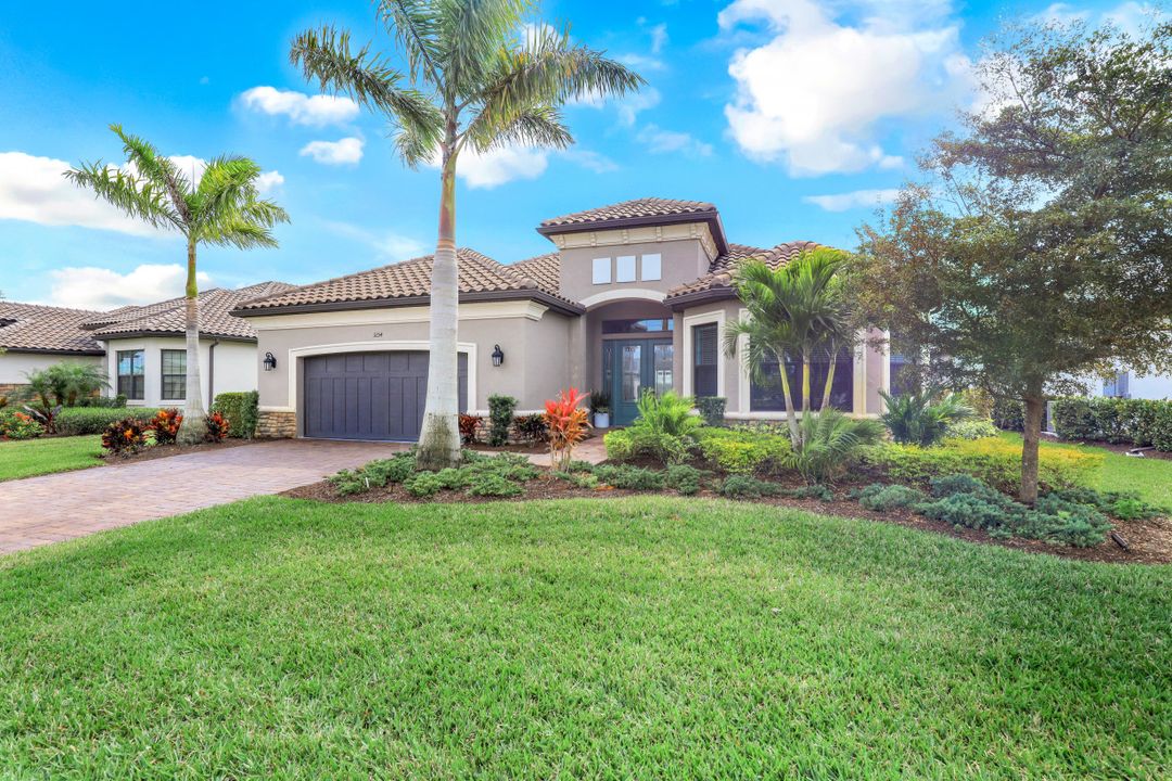 3254 Belon Ln, Naples, FL 34114