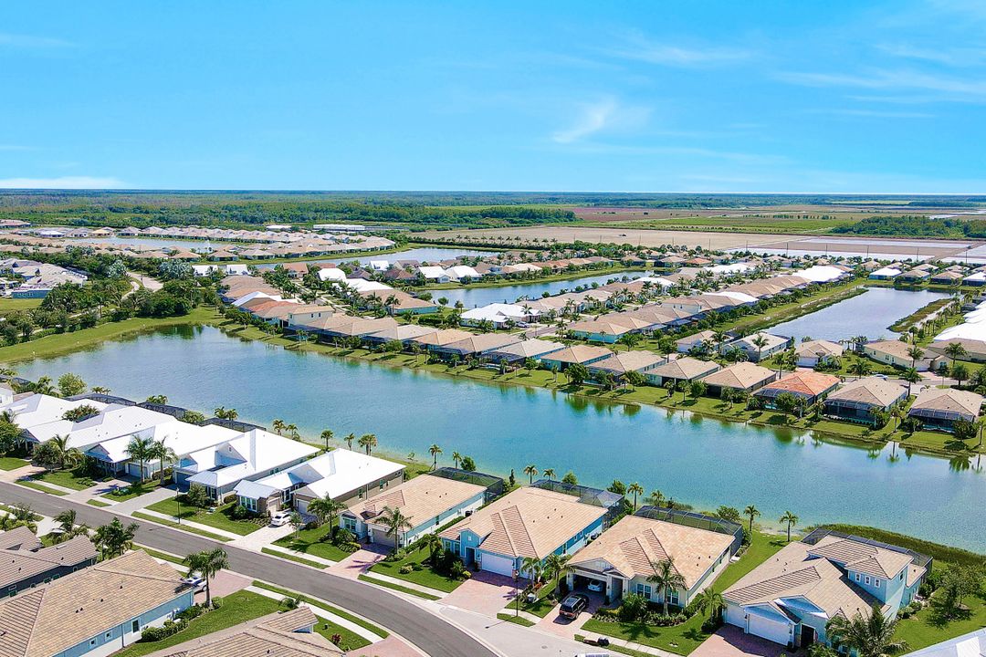 14740 Windward Ln, Naples, FL 34114