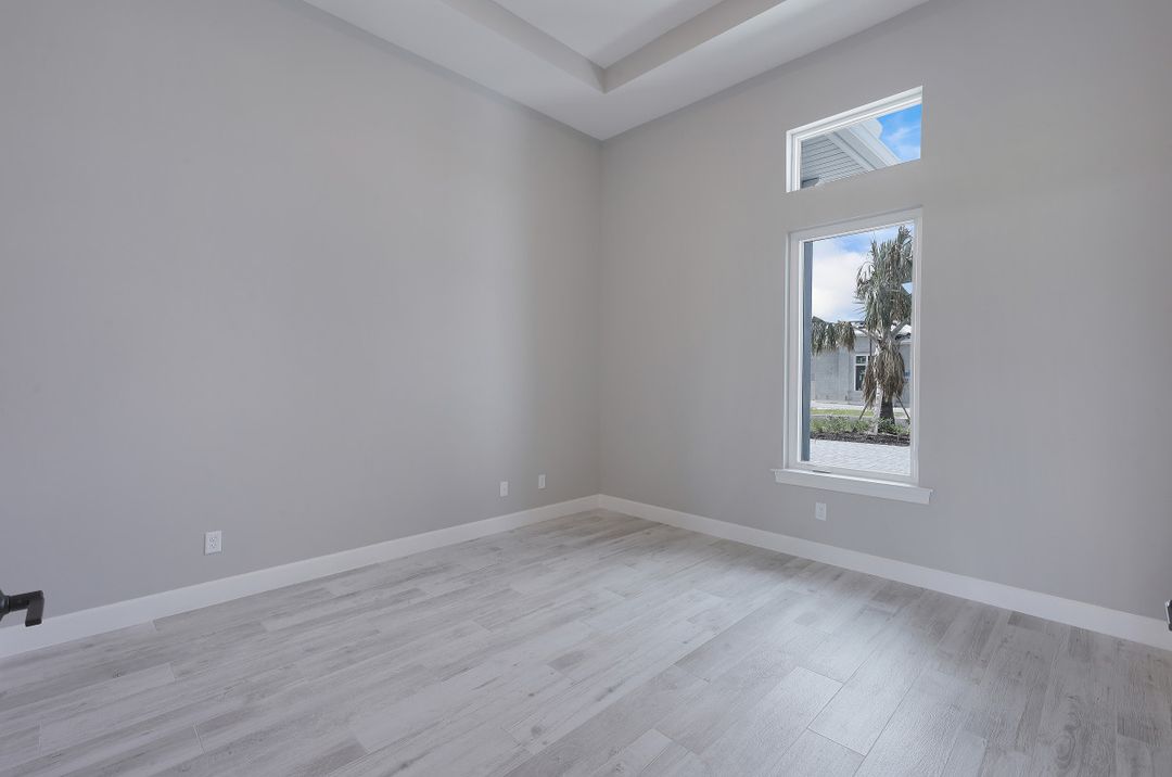 11430 Canal Grande Dr, Fort Myers, FL 33913