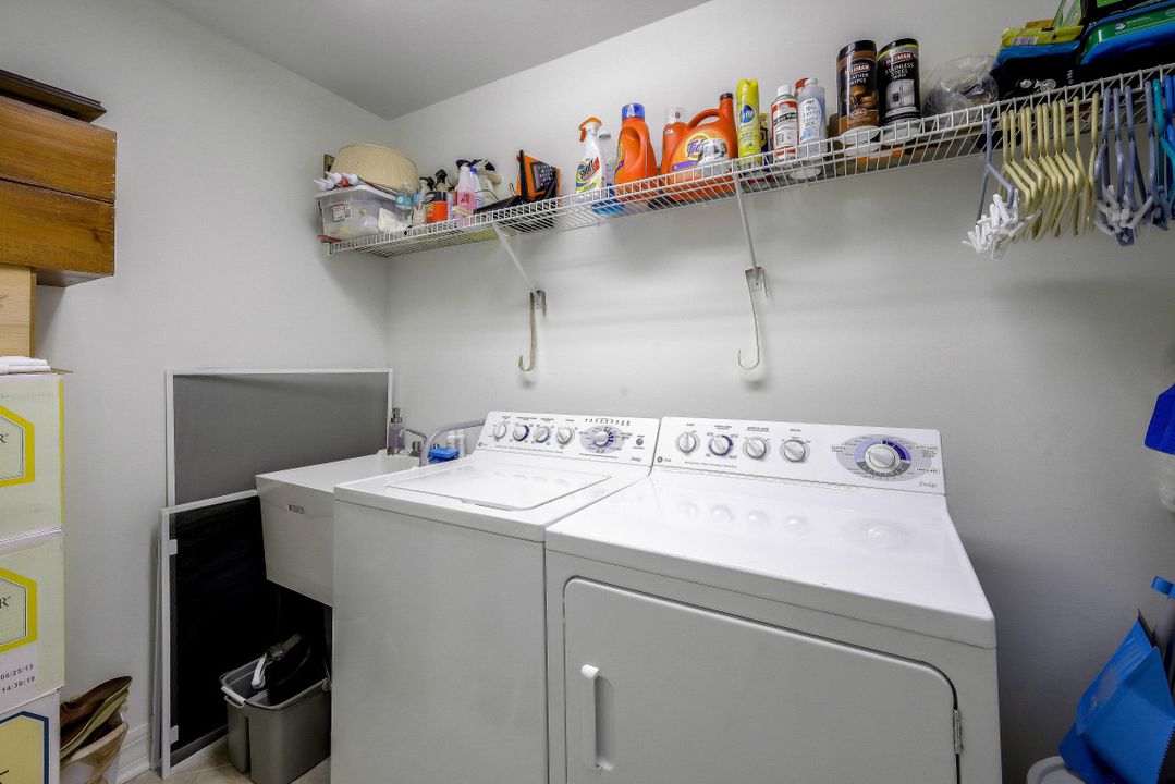 450 Bayfront Pl #4206, Naples, FL 34102