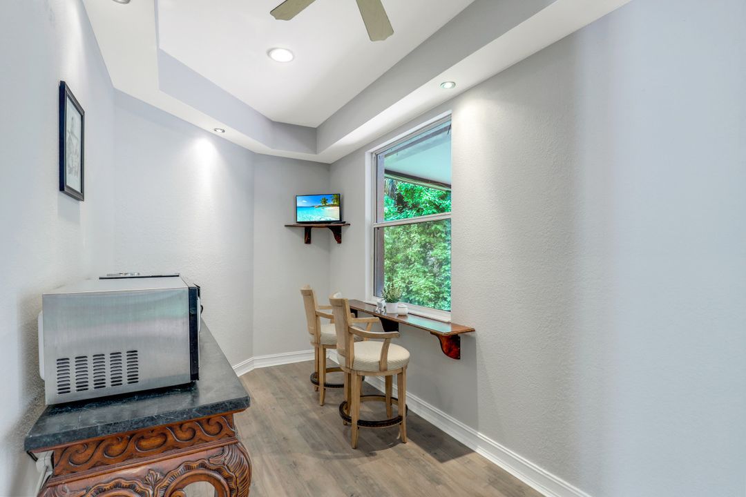 180 23rd St NW, Naples, FL 34120