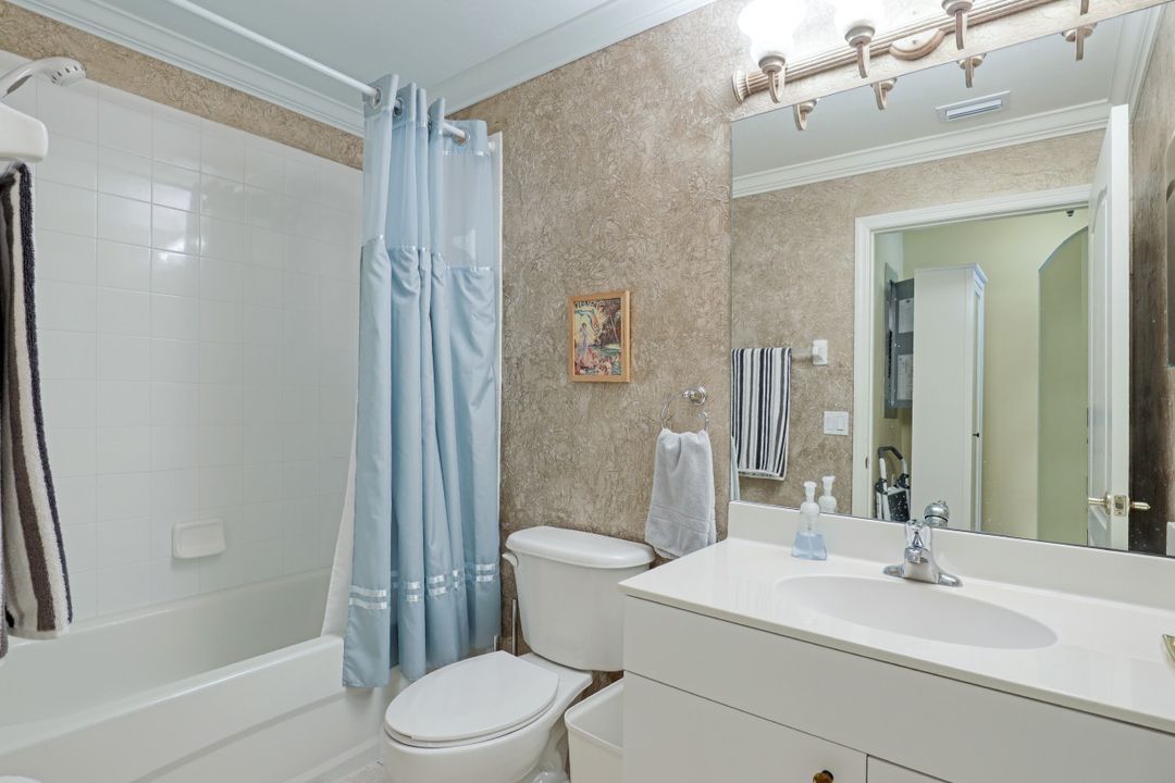 2835 Cypress Trace Cir  #202, Naples, FL 34119