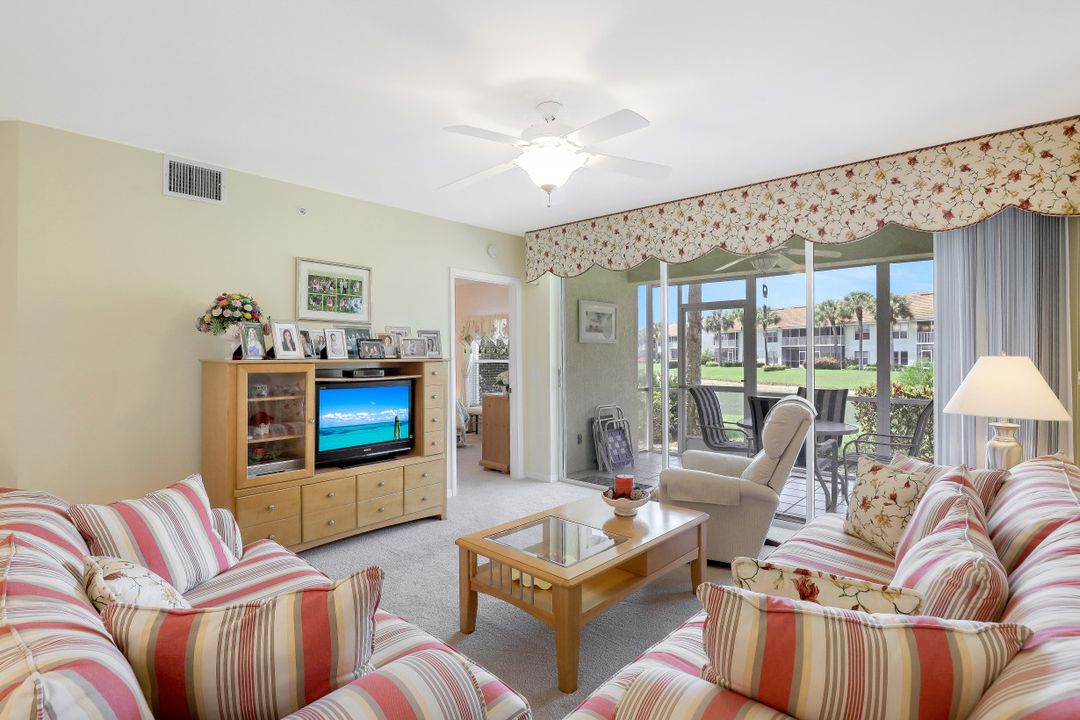 5015 Cedar Springs Dr #104, Naples, FL 34110