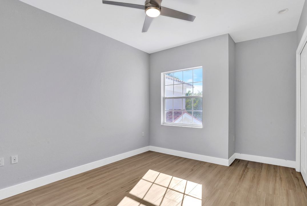 9053 Cascada Way #201, Naples, FL 34114