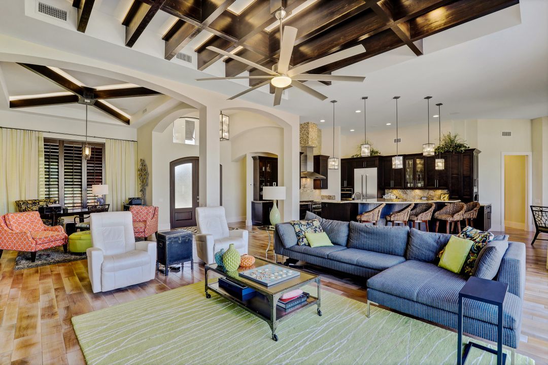 601 Crescent St, Marco Island, FL 34145