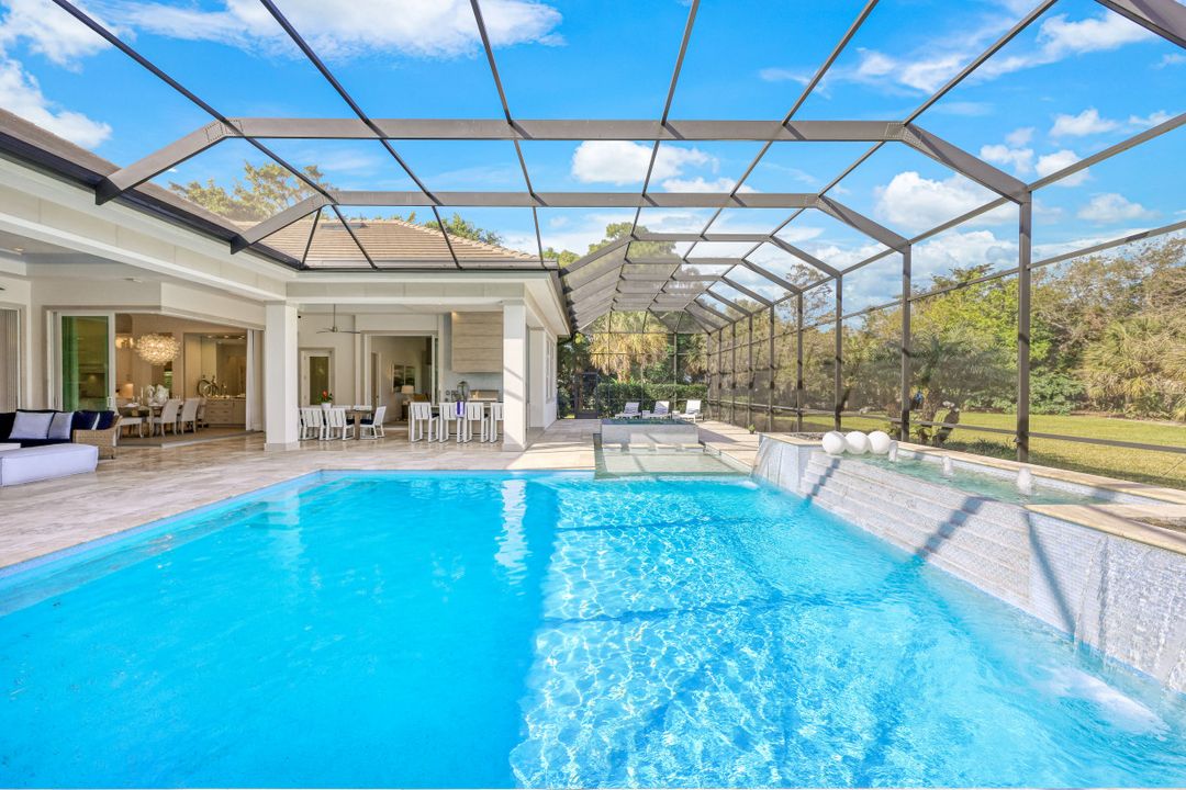 603 West St, Naples, FL 34108