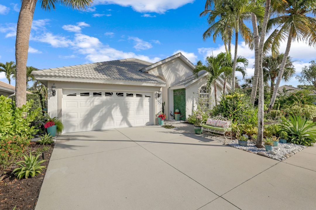 7008 Burnt Sienna Cir, Naples, FL 34109