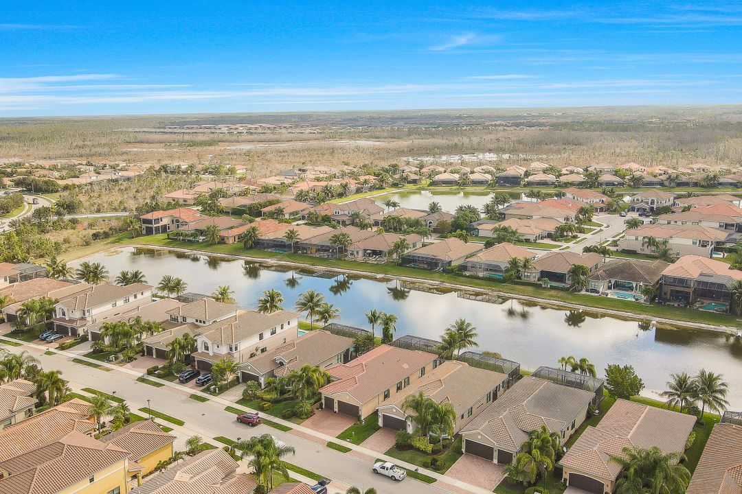 3462 Pacific Dr, Naples, FL 34119