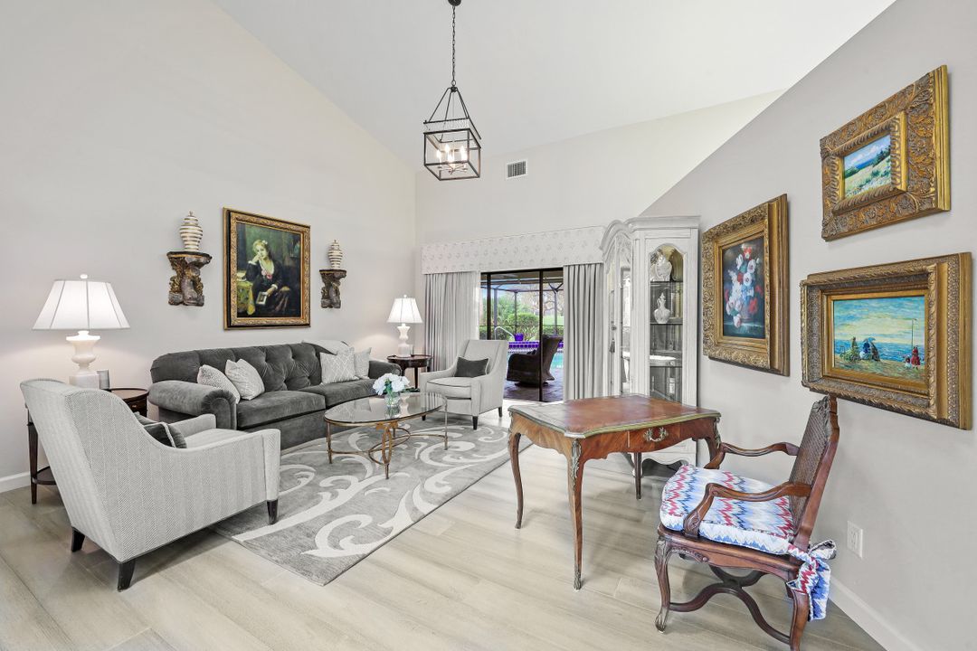 2012 Imperial Golf Course Blvd, Naples, FL 34110