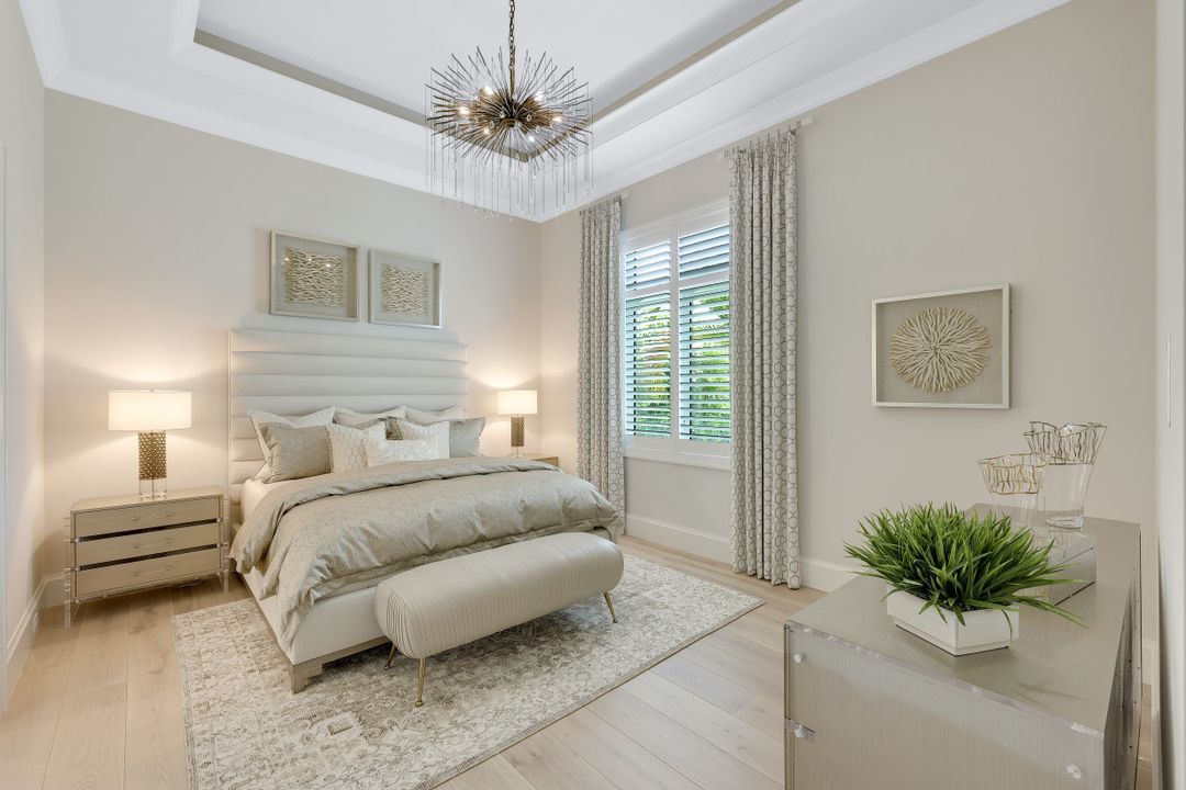 359 Warwick Way, Naples, FL 34110