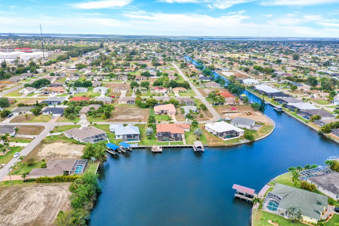 1723 SW 31st Ln, Cape Coral, FL 33914