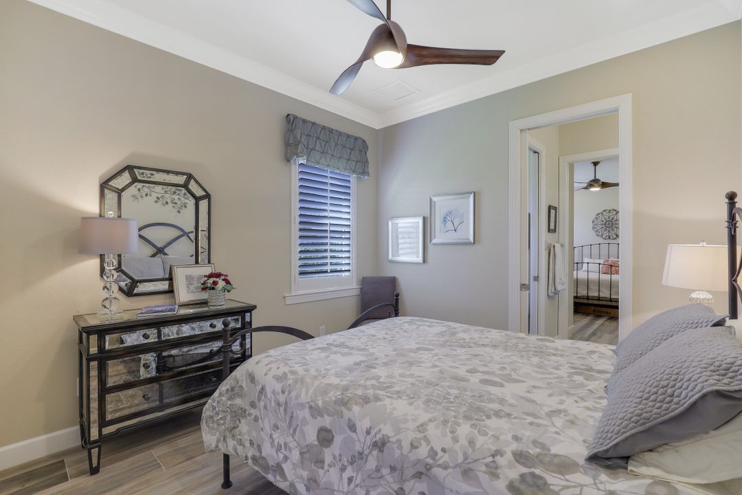 9661 Cobalt Cove Cir, Naples, FL 34120