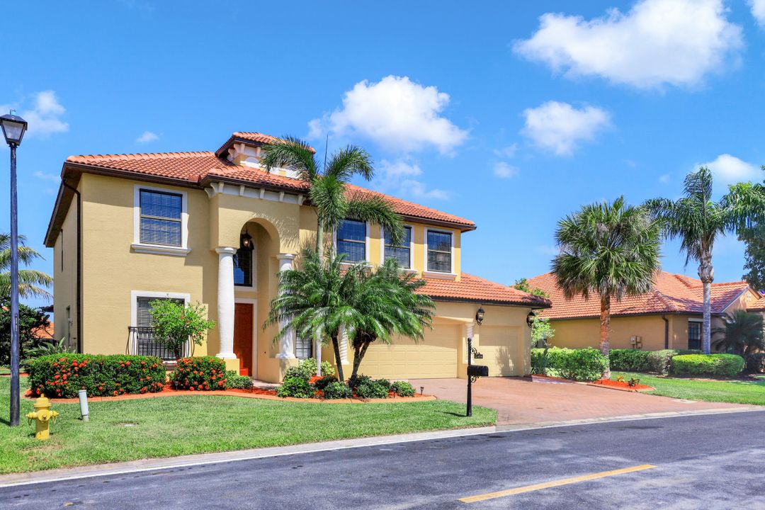 12494 Country Day Cir, Fort Myers, FL 33913