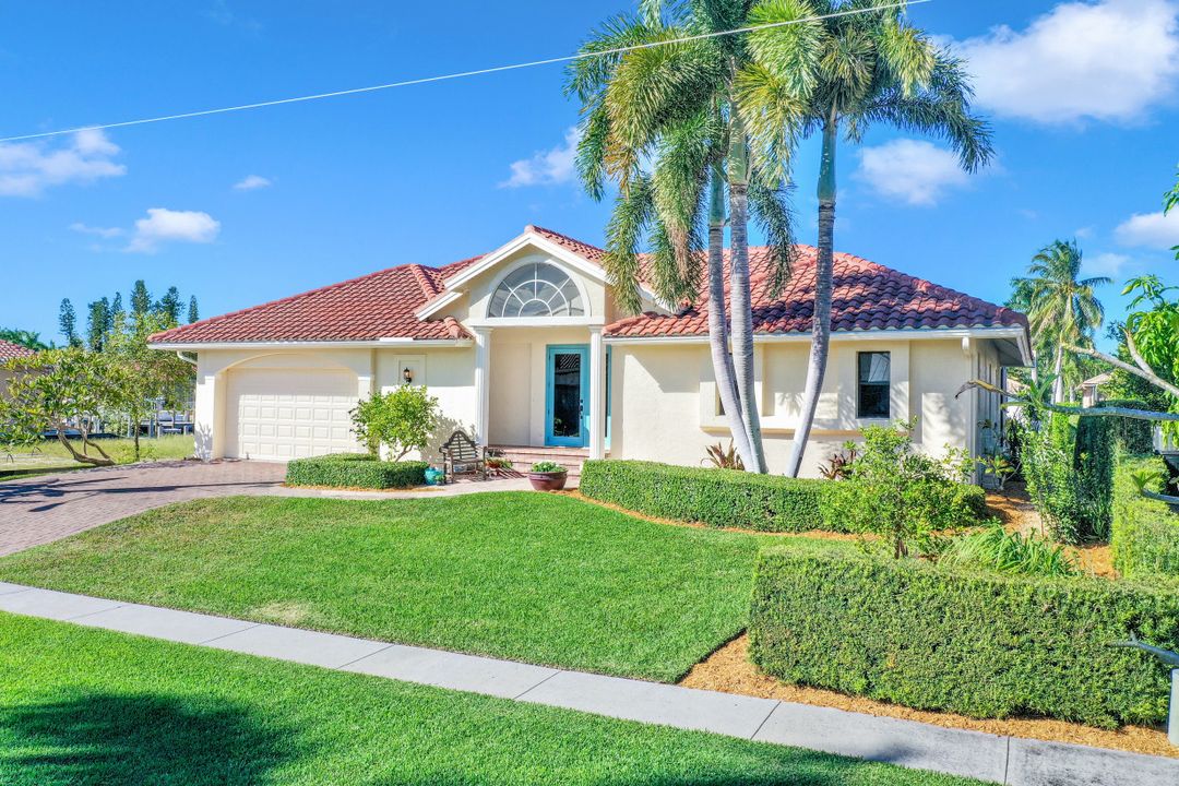 1160 Abbeville Ct, Marco Island, FL 34145