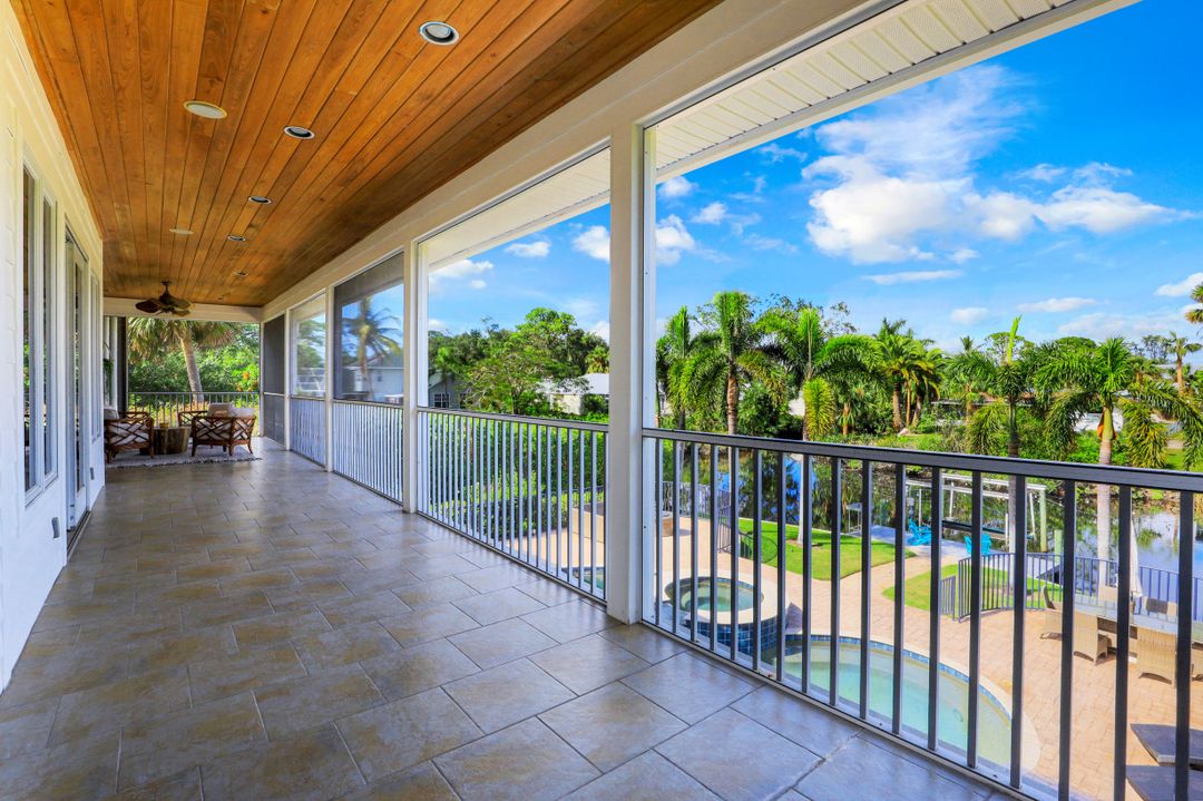 10211 River Dr, Bonita Springs, FL 34135