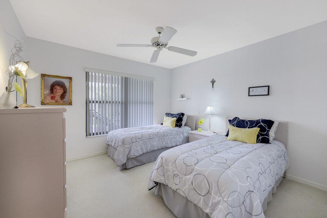 1208 Commonwealth Cir #J-202, Naples, FL 34116