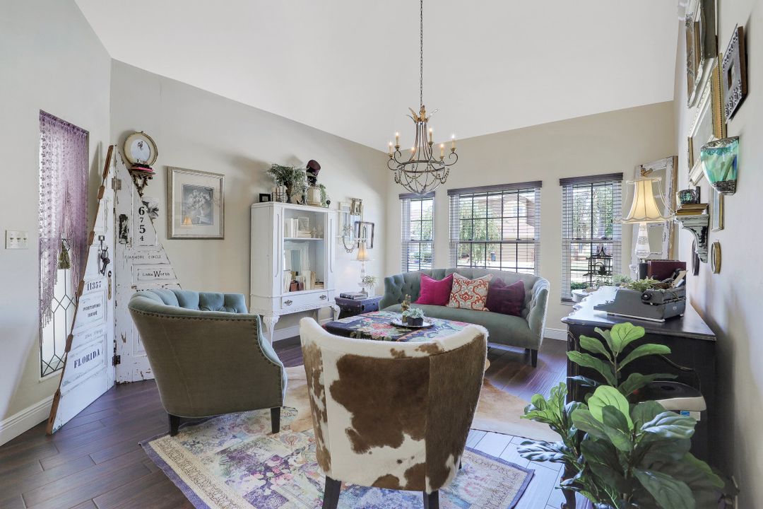 13660 Admiral Ct, Fort Myers, FL 33912