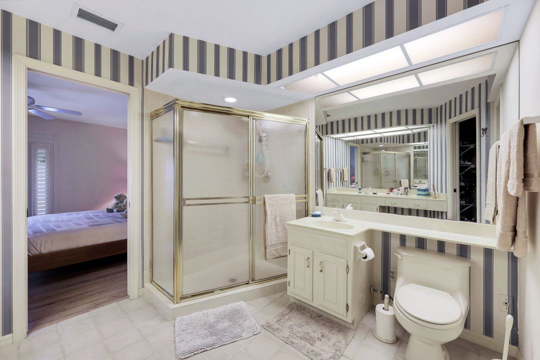 2128 Buckingham Ln, Naples, FL 34112