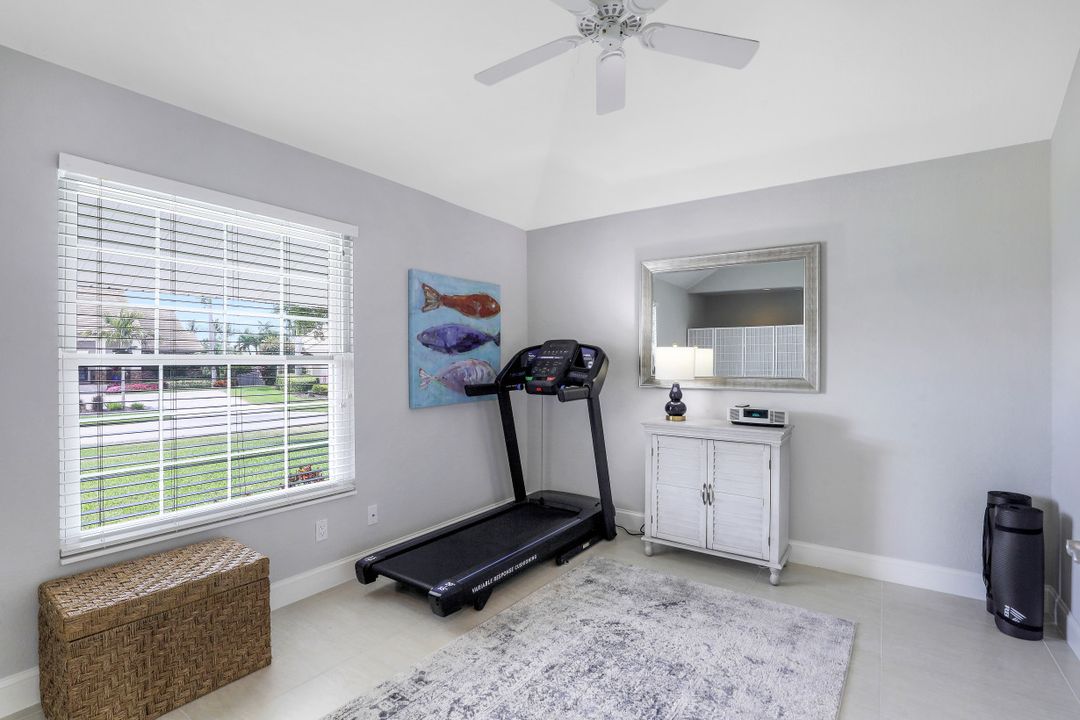 1558 Jamaica Ct, Marco Island, FL 34145