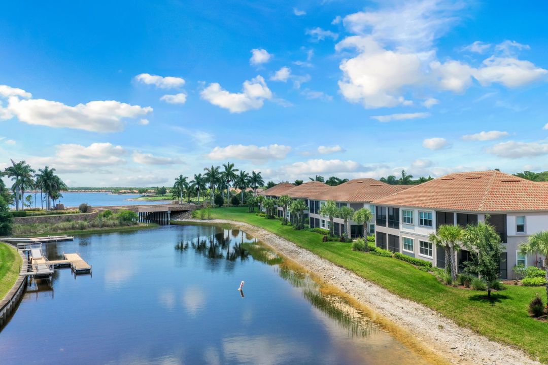 8843 Nautical Landing Cir #101, Naples, FL 34120