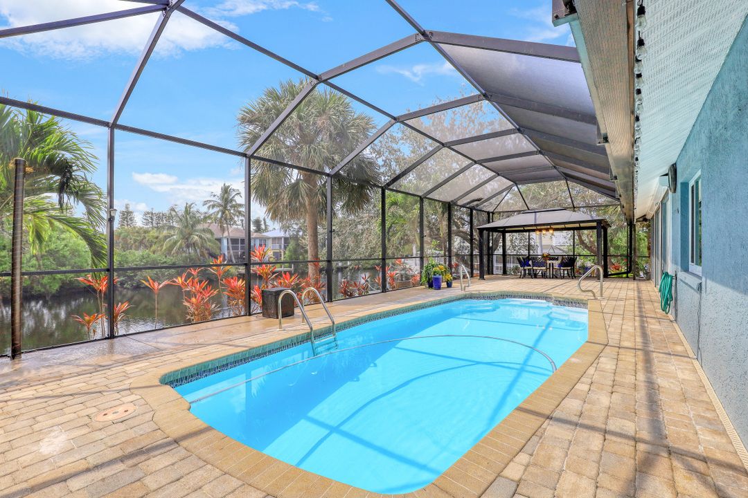 3831 Riviera Cir, Bonita Springs, FL 34134