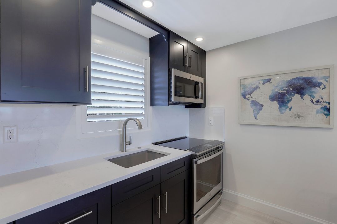 1012 Anglers Cove #D-406, Marco Island, FL 34145