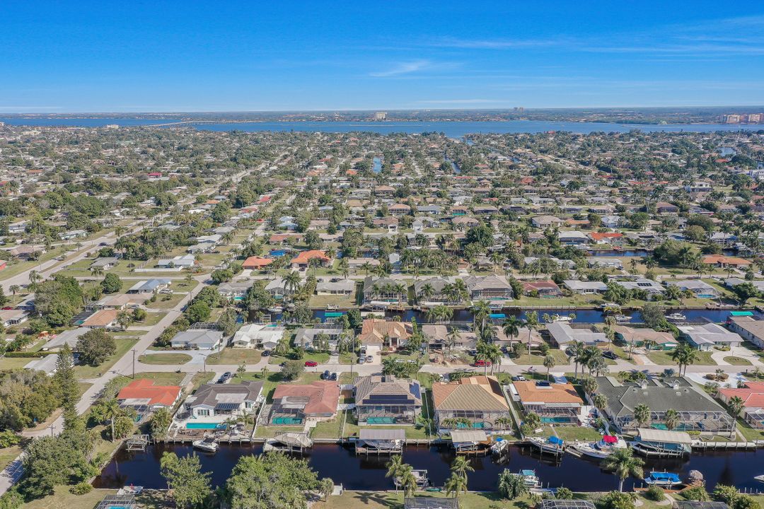 5314 Cortez Ct, Cape Coral, FL 33904