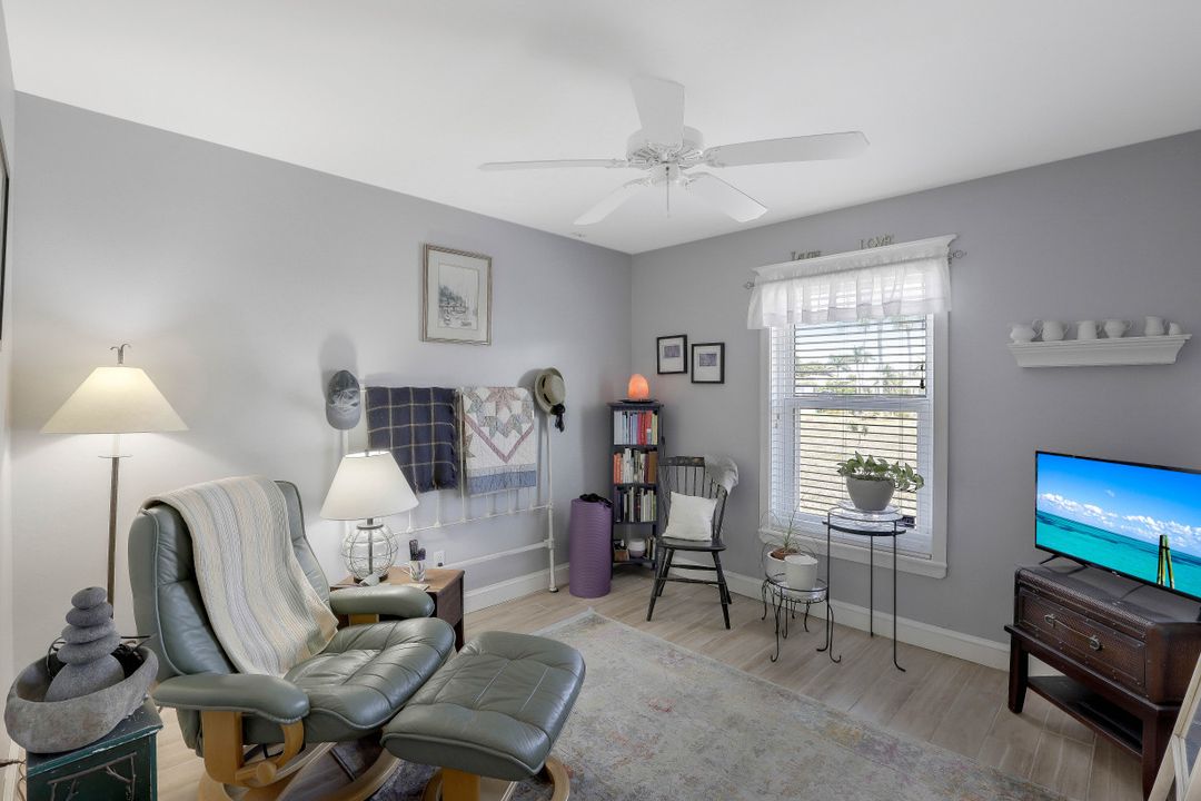 3015 SW 7th Ave, Cape Coral, FL 33914