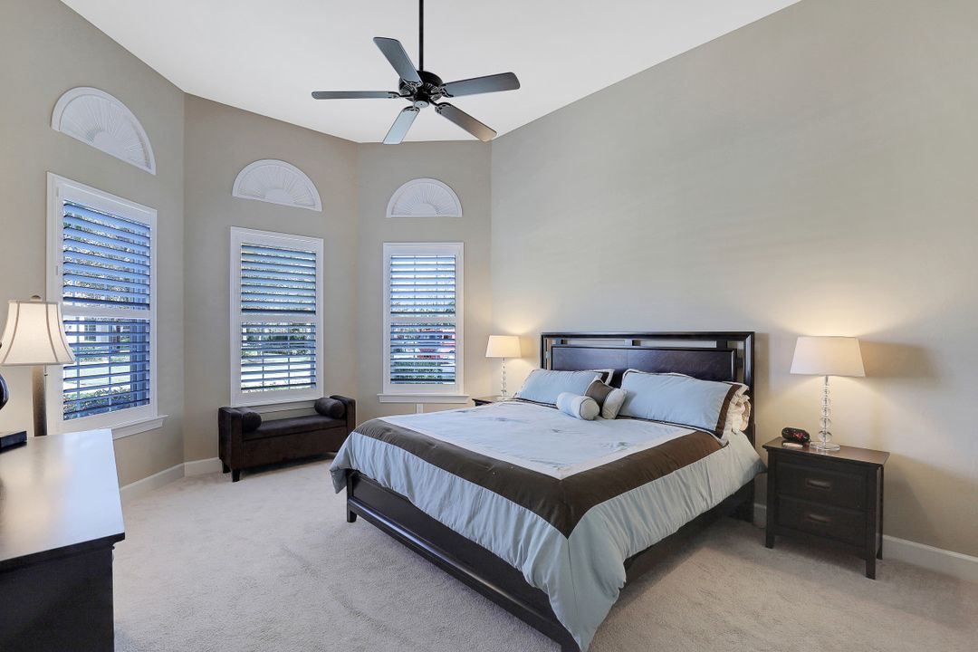 8961 Quarry Dr, Naples, FL 34120