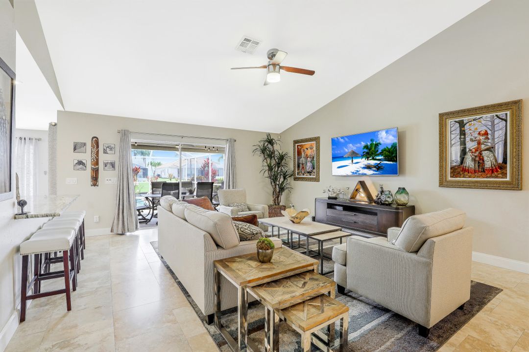 1026 SE 30th St, Cape Coral, FL 33904